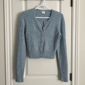 BNWT Abercrombie Cozy Pearl Button Cardigan